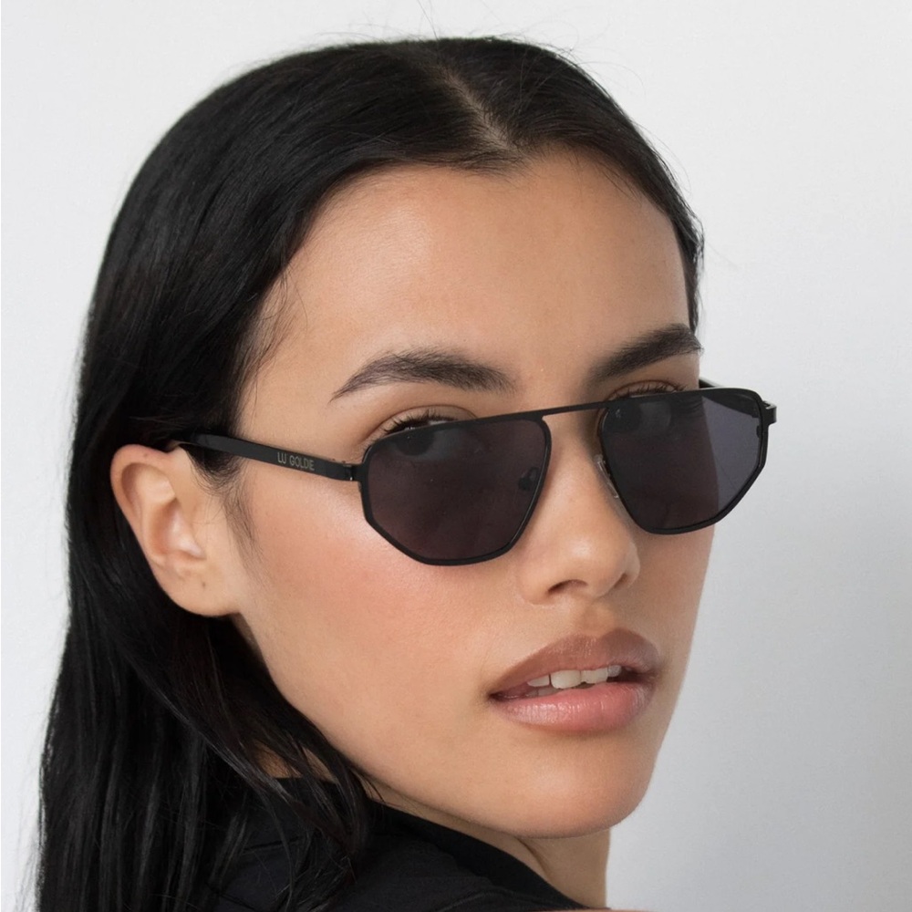 Stylish Black Sunglasses